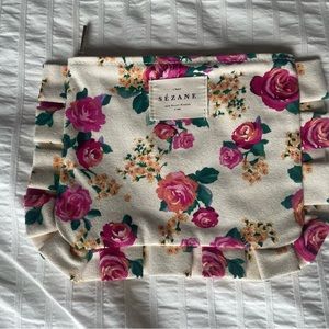 Sézane floral zip pouch/clutch